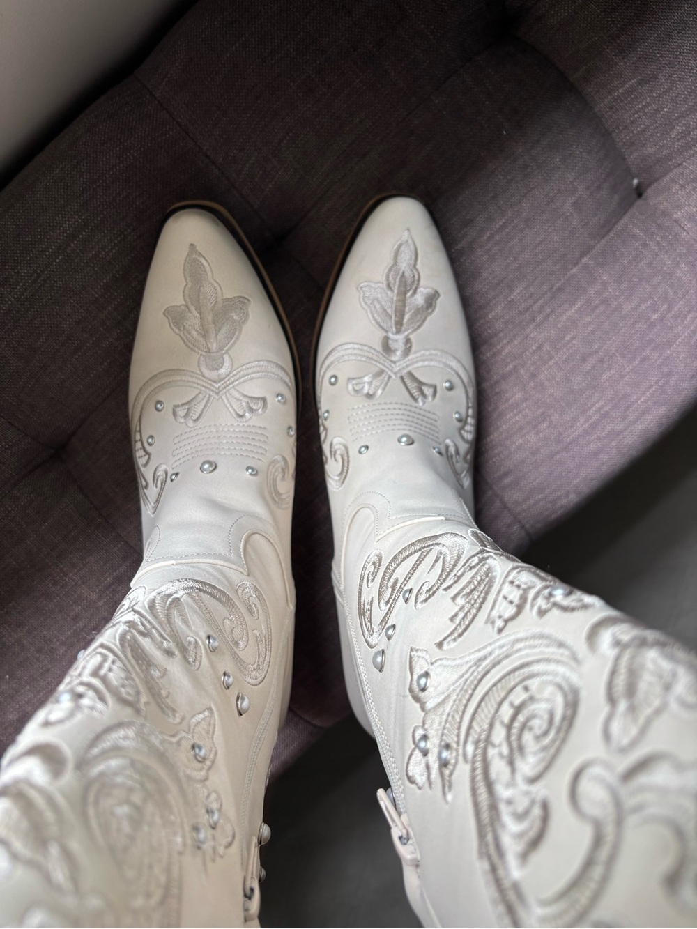 Ivory Pearl and Embroidered Western Knee-High Boots - Picture 7 of 11